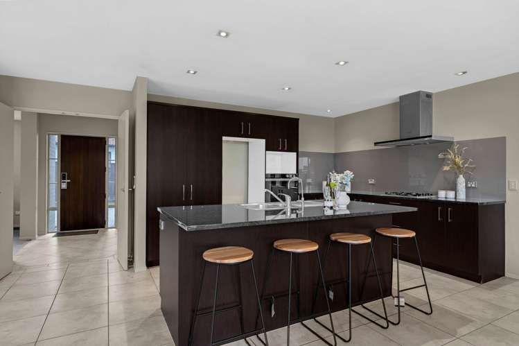 5 Alvre Place Flat Bush_12