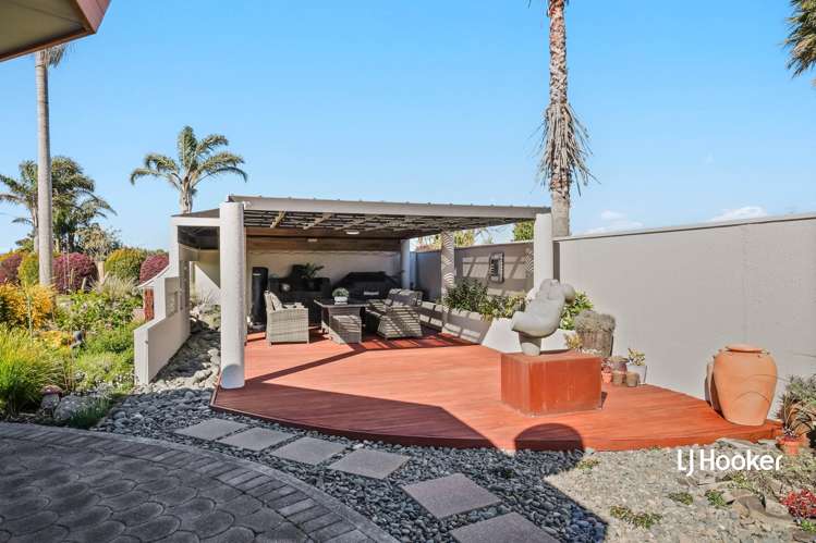 1 Island Vista Athenree_24