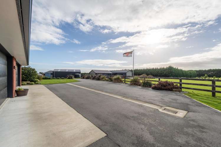 24 Chatham Rise Seaward Bush_19