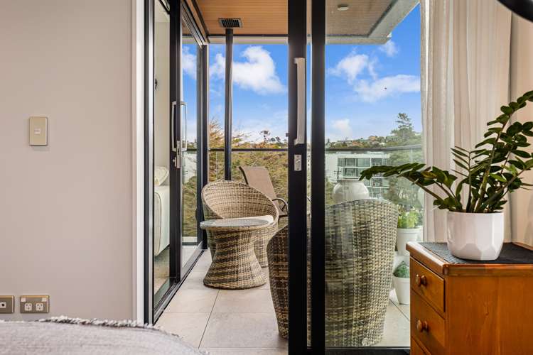 301/4 Bute Road Browns Bay_17