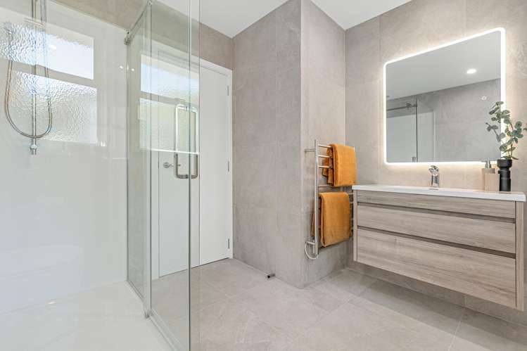 24 Warwick Place Brookfield_20