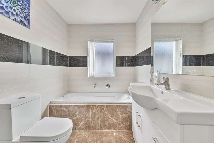 388 Ormiston Road Flat Bush_14