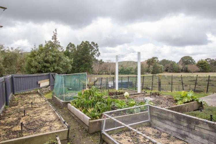 814b State Highway 2 Opaki_14