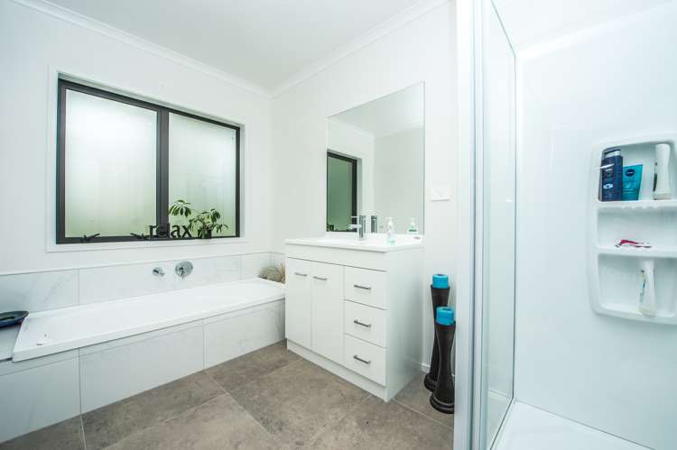 1 Glenwood Grove Whatawhata_16