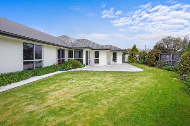 4 Thicket Close Redwood_2