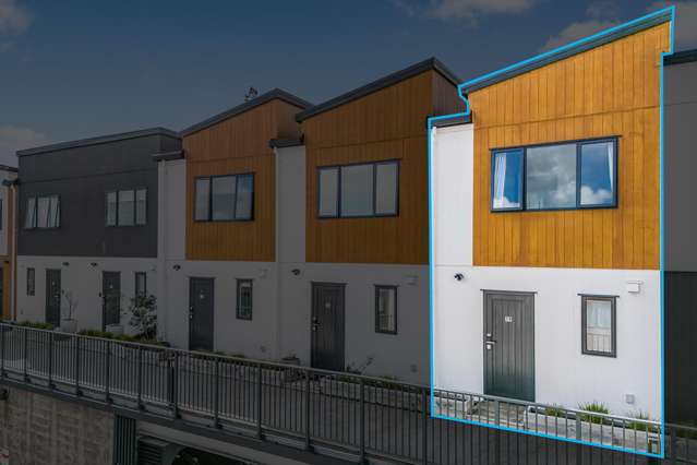 Hewlett Oasis - 2 Bed + Office