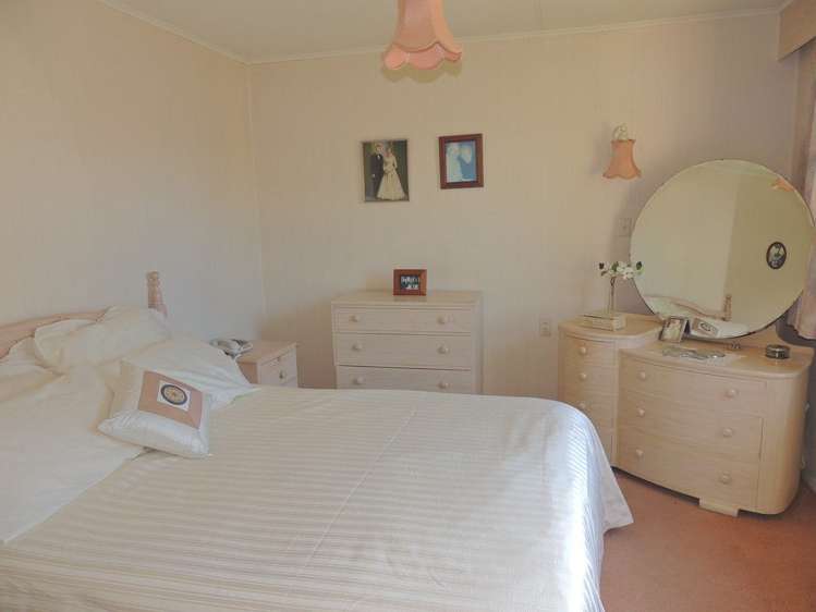 29 Intermediate Street Solway_14