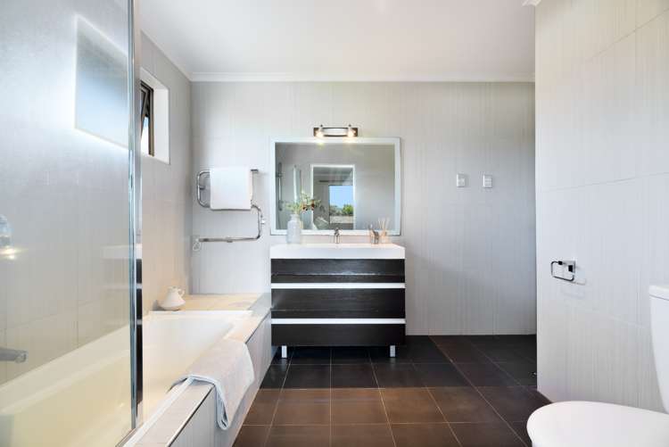 10b Lincoln Road Henderson_17