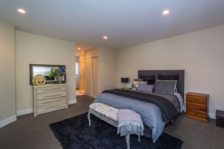 6 Leabridge Mews Harewood_13