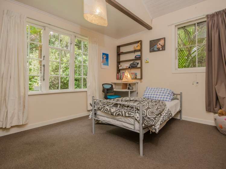 105 Takahe Road Titirangi_18