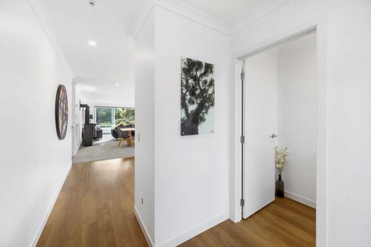 42 Pukeko Way Kinloch_3