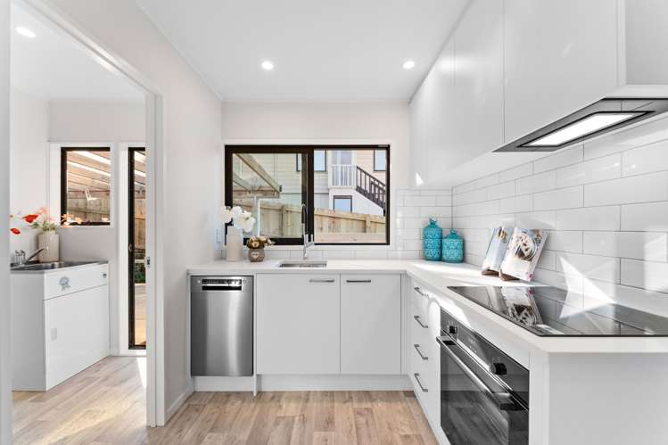 1/14 Kupari Place Totara Vale_9