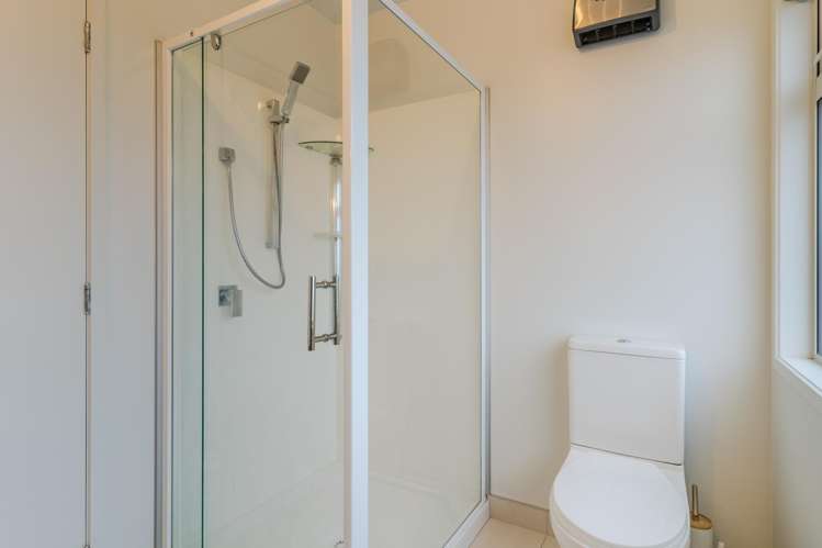 27 Gilkison Street Halfway Bush_16