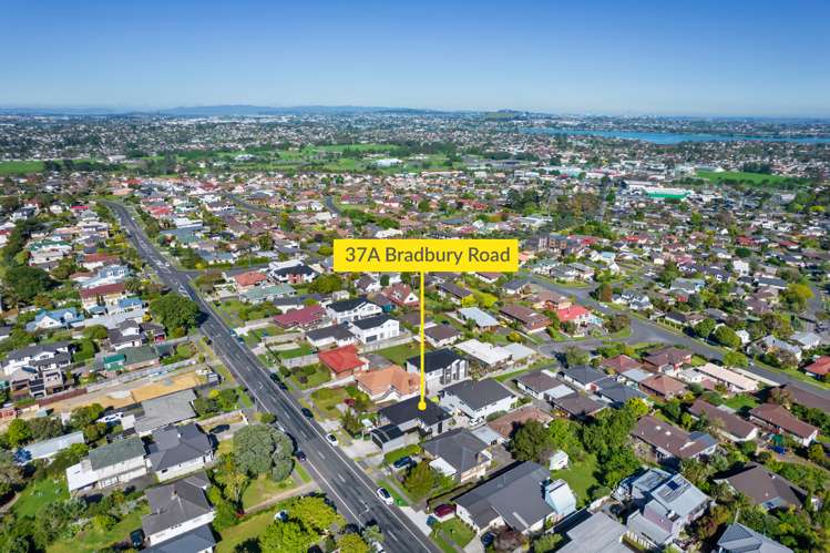 37a Bradbury Road Botany Downs_24