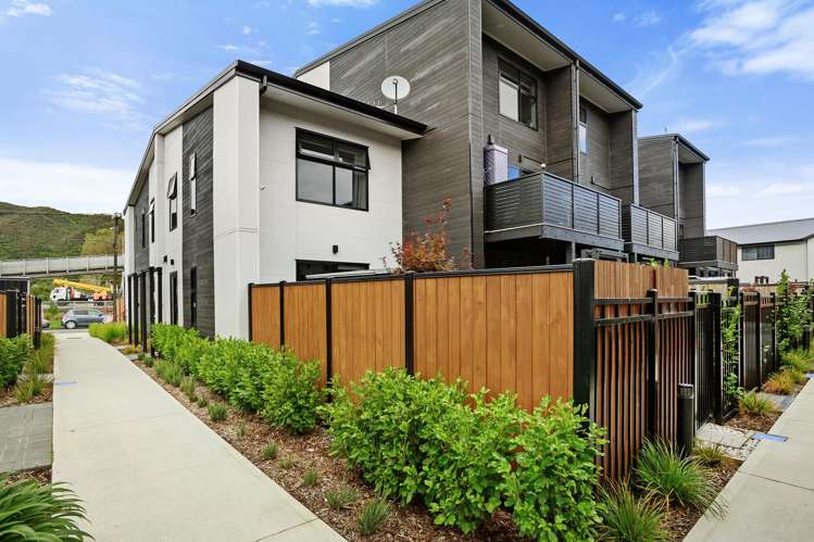 7/10 Rainey Grove Taita_15