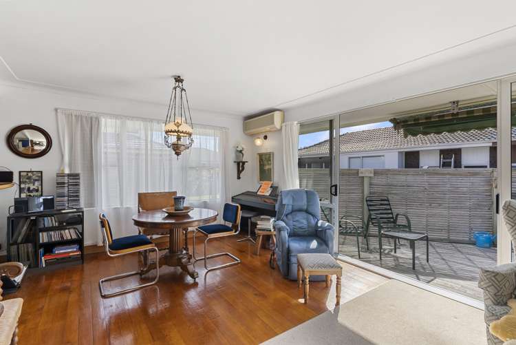 34 Centreway Road Orewa_6