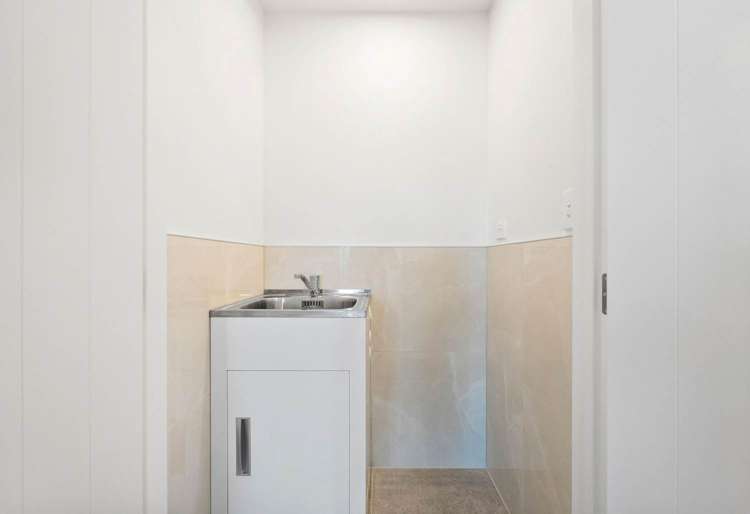 6/1090 Beach Road Torbay_22