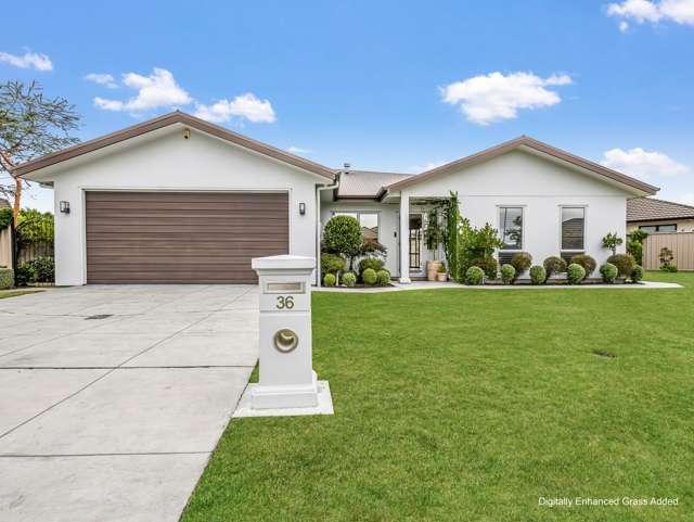 Sun, Space & Style with Room to Flex