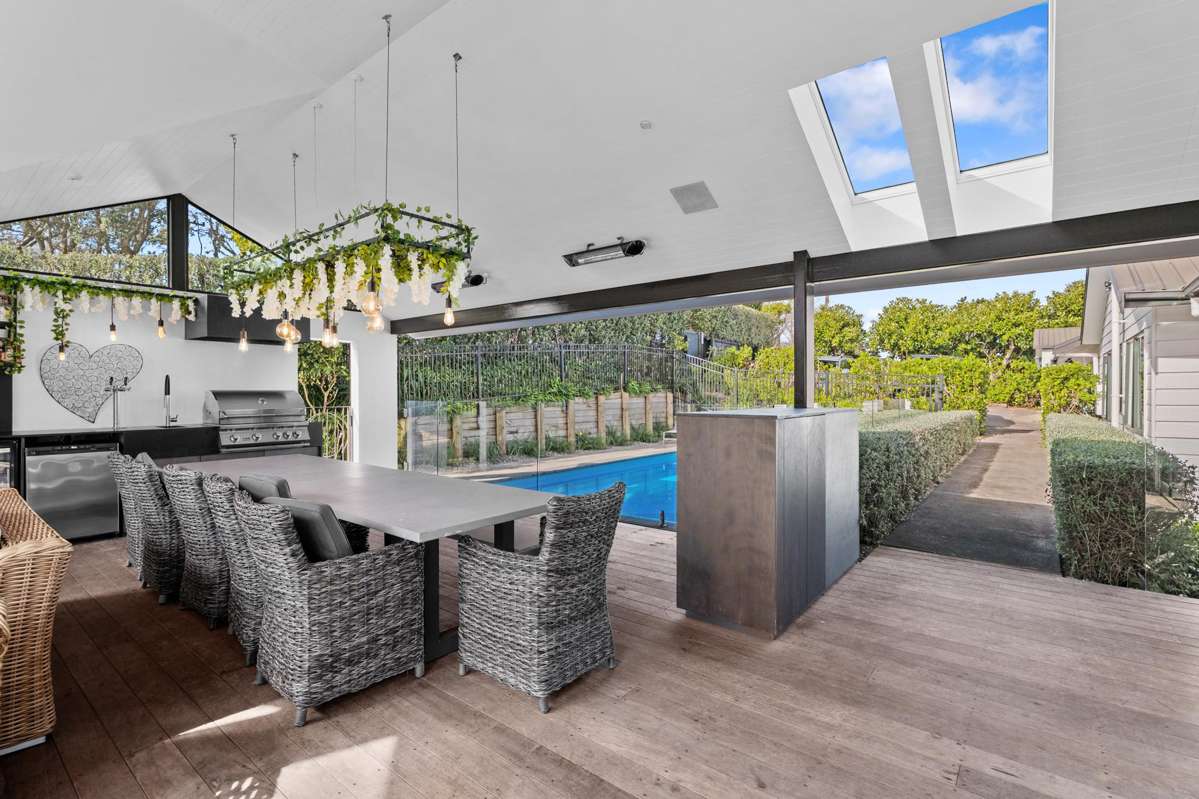 86 Whites Road_5