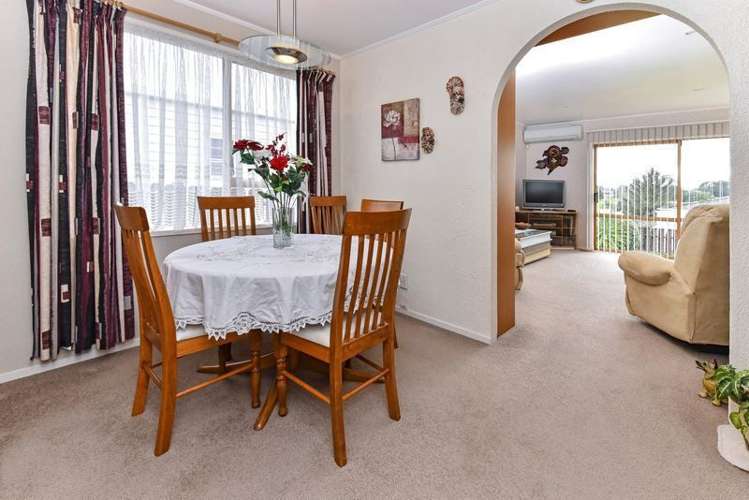 22 Mcquarrie Avenue Wattle Downs_11