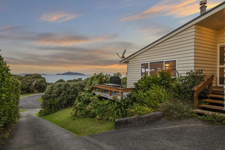 8a Wairahi Road Langs Beach_16