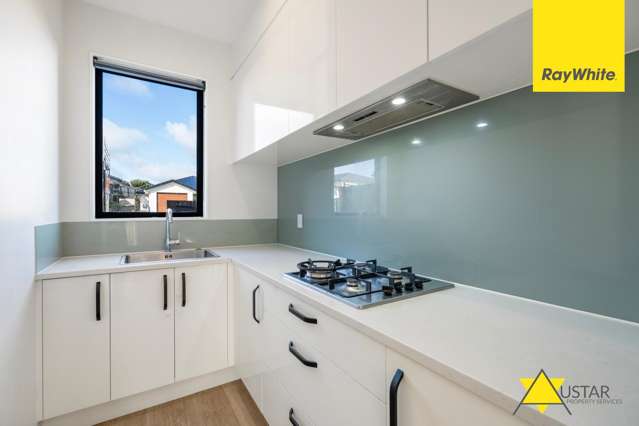 3/3 Kaimai Avenue Massey_3