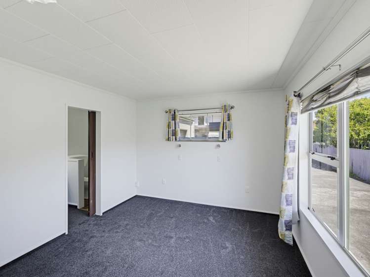 2/902 Dufferin Street Akina_23