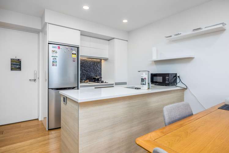 307/10 Lion Place Epsom_4