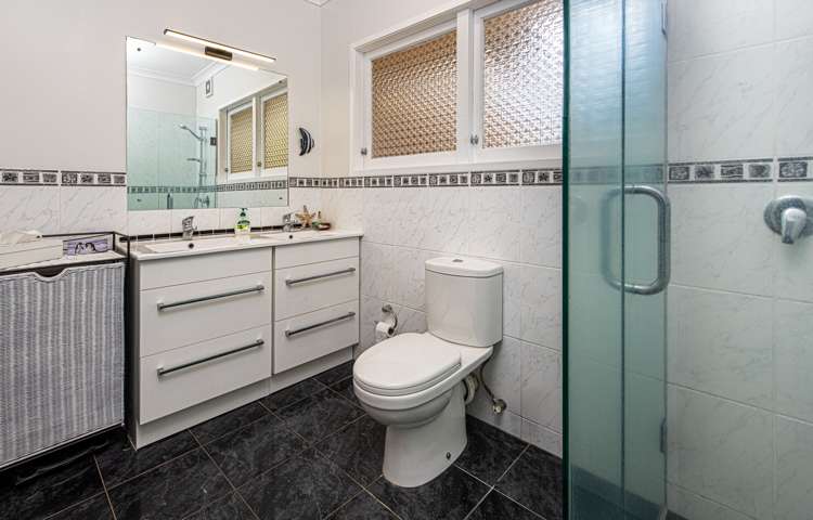 28 Ridge Road Waiake_22