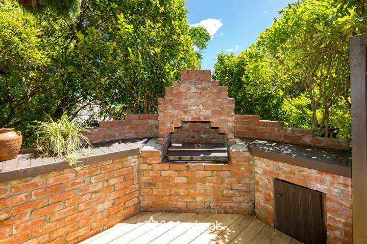 8 King Charles Drive Kingsley Heights_13