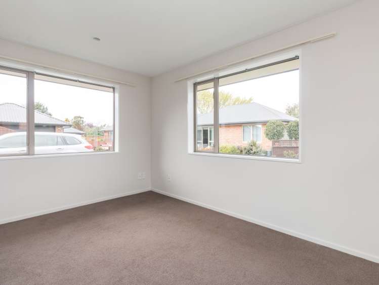 9 Woodham Courts Linwood_8