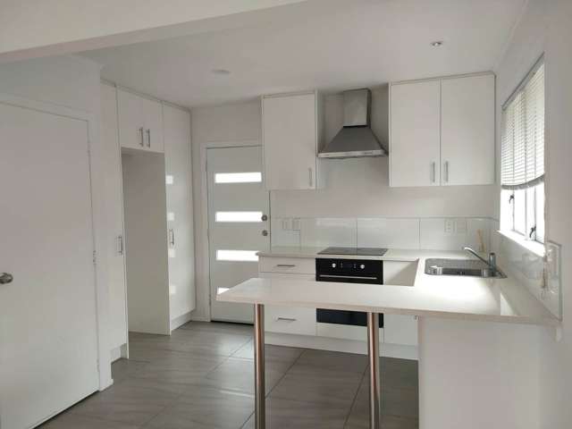 2/15 Ti Rakau Drive Pakuranga_1