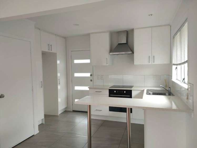 2/15 Ti Rakau Drive Pakuranga_1