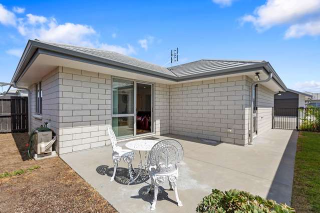 11 Crest Way (Dunes Lifestyle Village) Papamoa_1