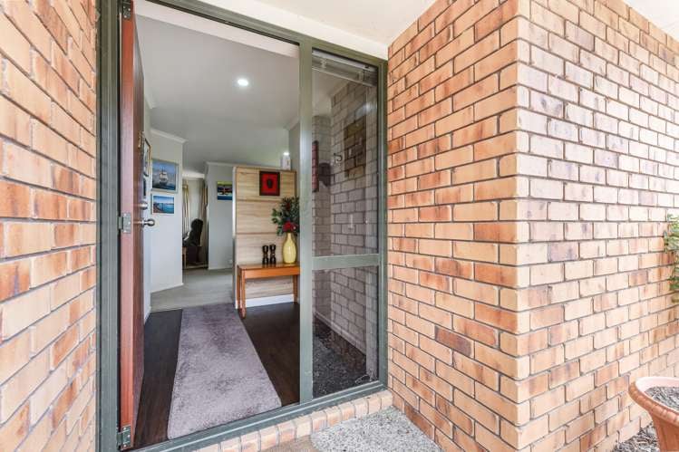 83 Fergusson Street Stoke_1