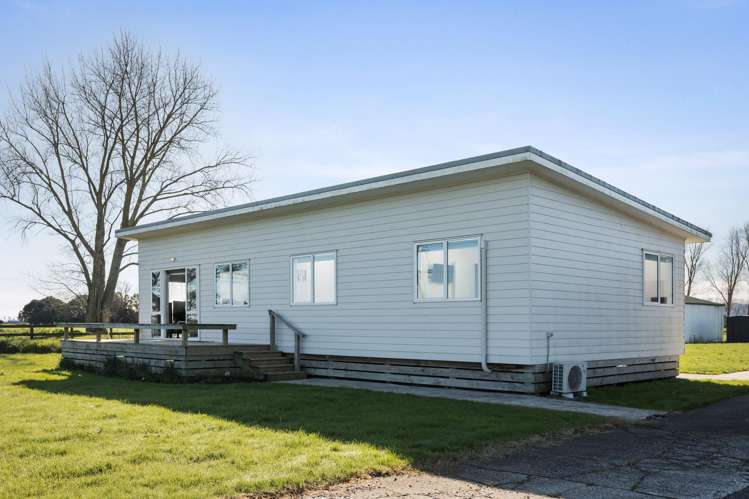 649 Wani Road Netherton_10