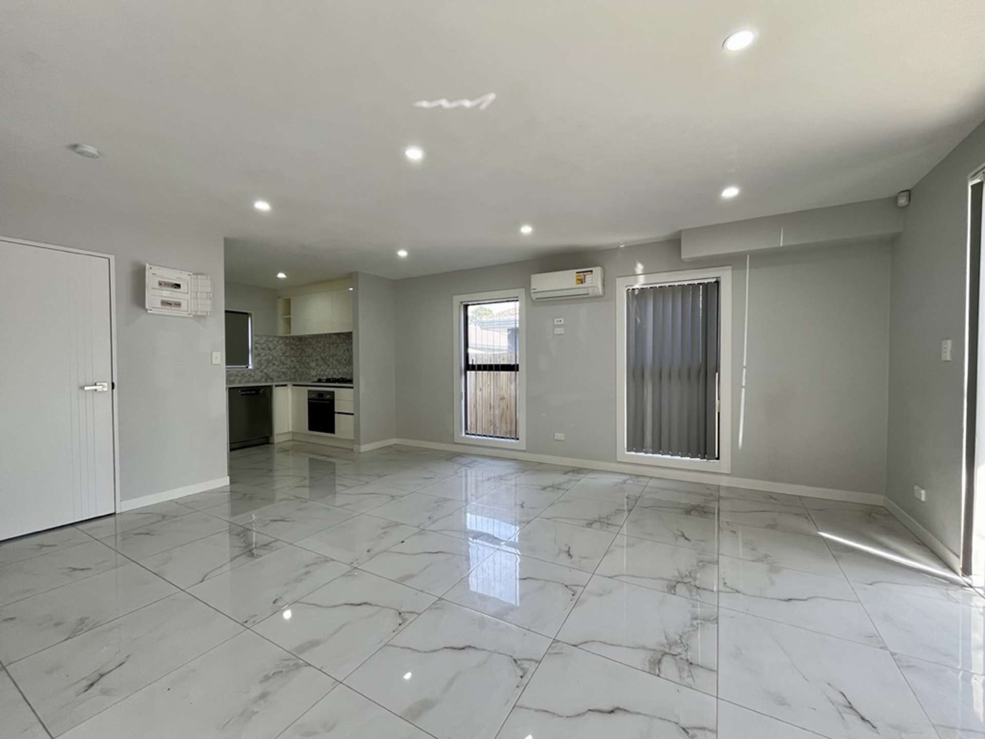 8/3 Arran Street Avondale_0