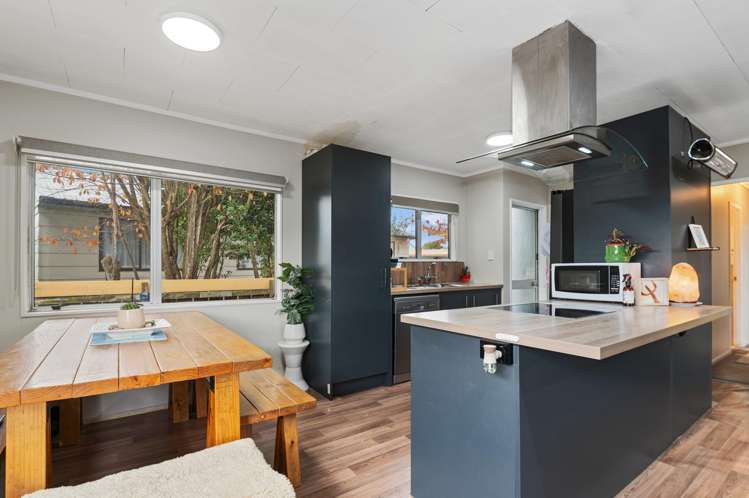 14a Aspen Place Owhata_6