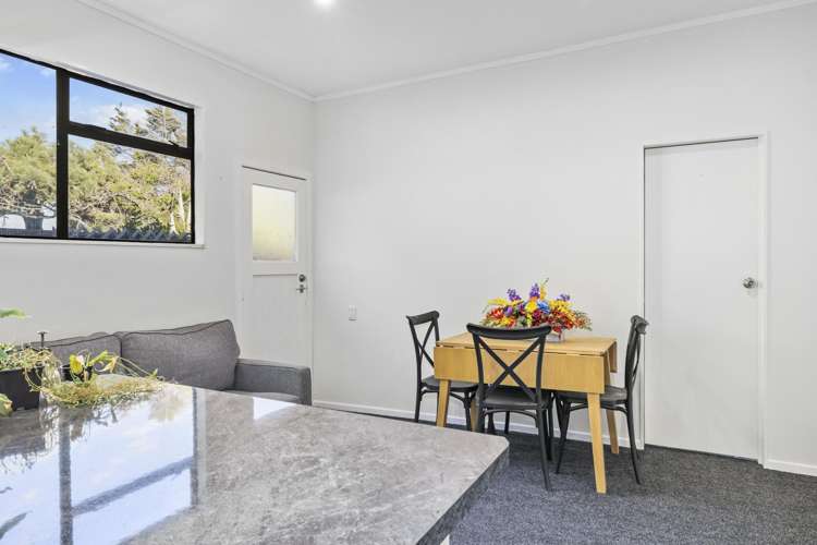24 Scott Avenue Otaki Beach_31