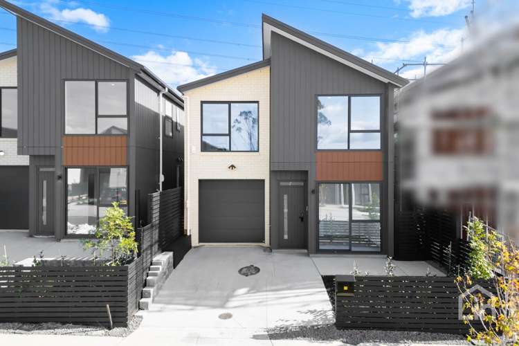 11 Paretao Street Massey_12