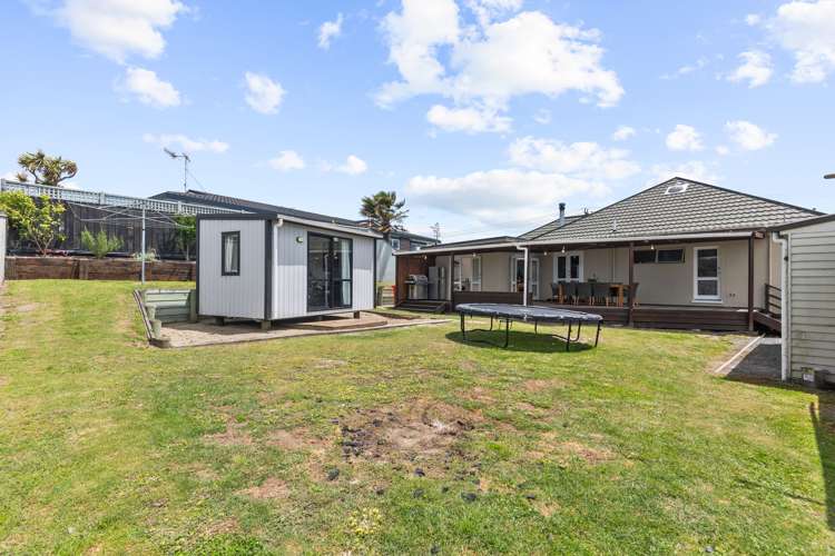 6 Brown Street Foxton_21