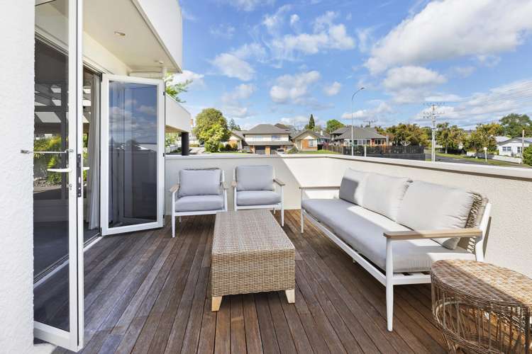 810 Alexandra Street_4