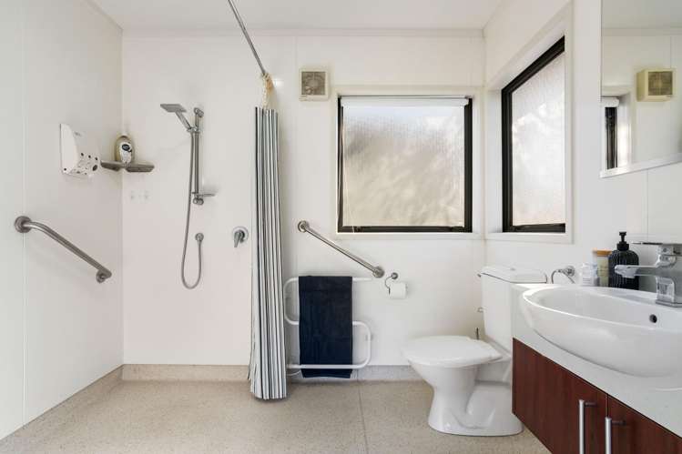16 Braddock Grove Pauanui_12