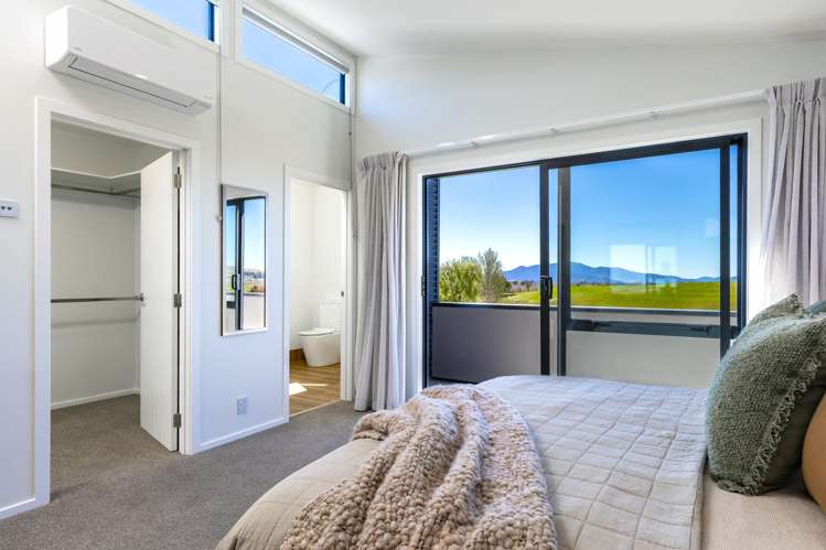 17 Pine Hill Rise Fairhall_18