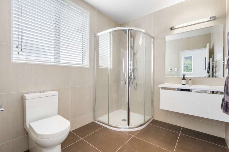 44 Milano Boulevard Karaka_15