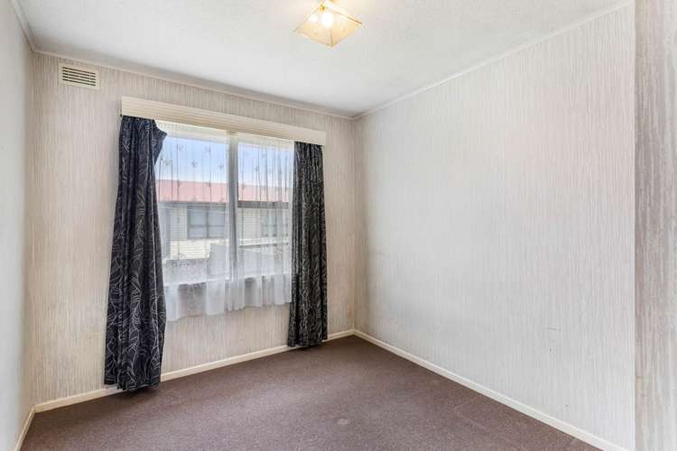 1/2 Wayne Drive Mangere_11