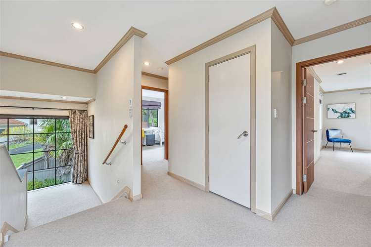 3 Fernbank Lane Greenhithe_31