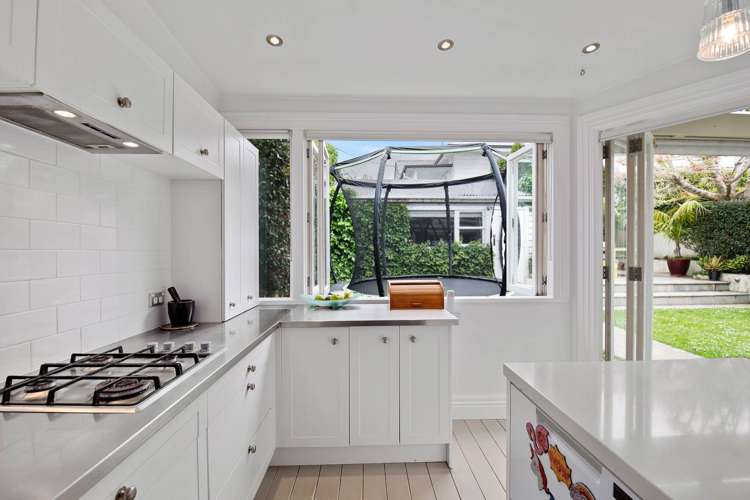 33 Church Street Devonport_27