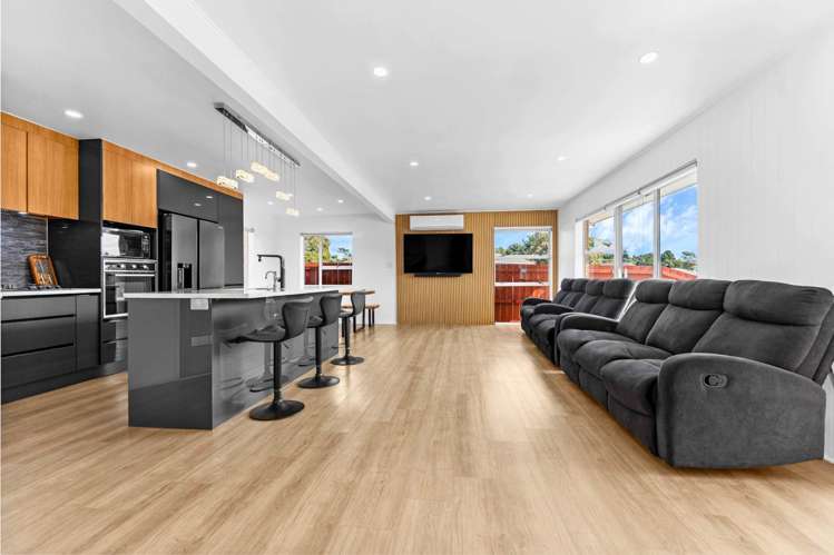 52 Henwood Road Mangere East_8