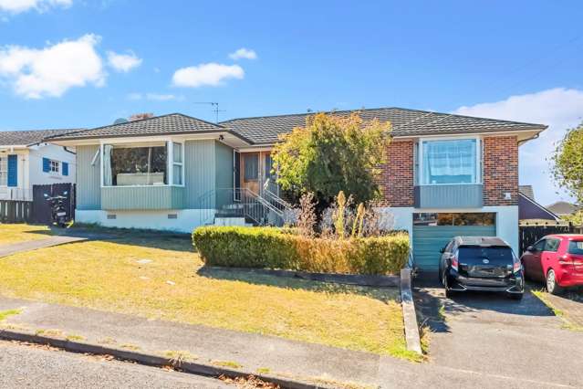 Large Family Home On a 680m² site - Options Galore